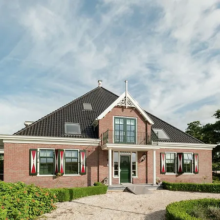 Holiday Hoeve De Monnick Feriehus